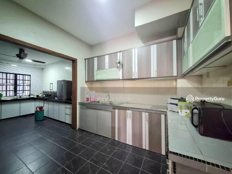 For Sale - Corner lot Renovated 2 Storey Terrace Subang Bestari U5 Taman Desa Subang Shah Alam