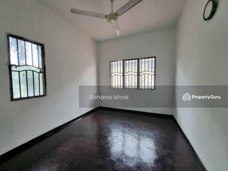 For Sale - Corner lot Renovated 2 Storey Terrace Subang Bestari U5 Taman Desa Subang Shah Alam