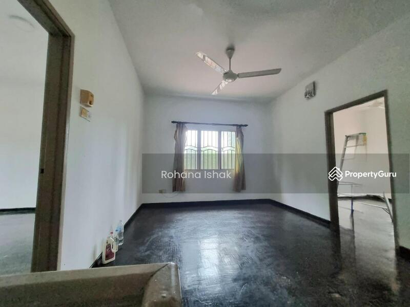 For Sale - Corner lot Renovated 2 Storey Terrace Subang Bestari U5 Taman Desa Subang Shah Alam