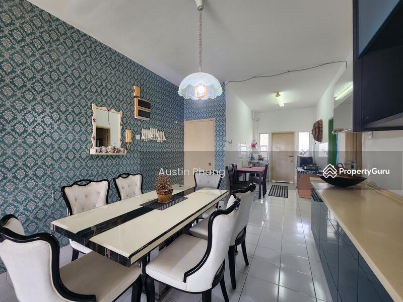 Untuk Disewa - Spanish Villa