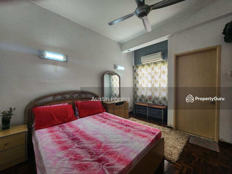 Untuk Disewa - Spanish Villa