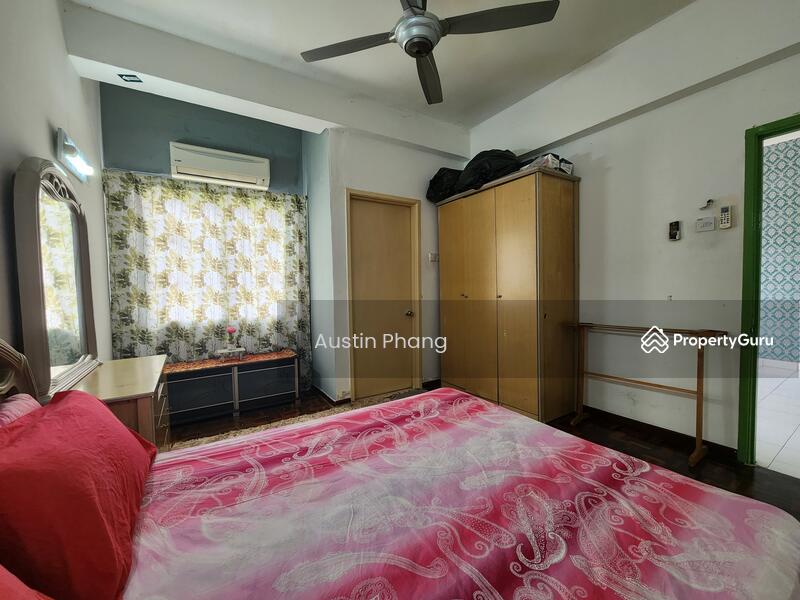 Untuk Disewa - Spanish Villa