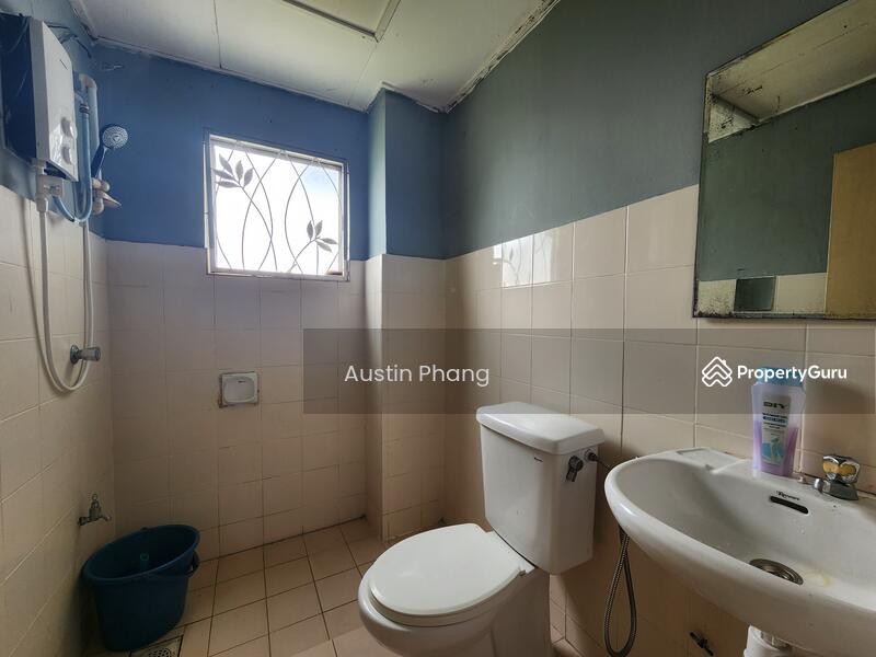 Untuk Disewa - Spanish Villa