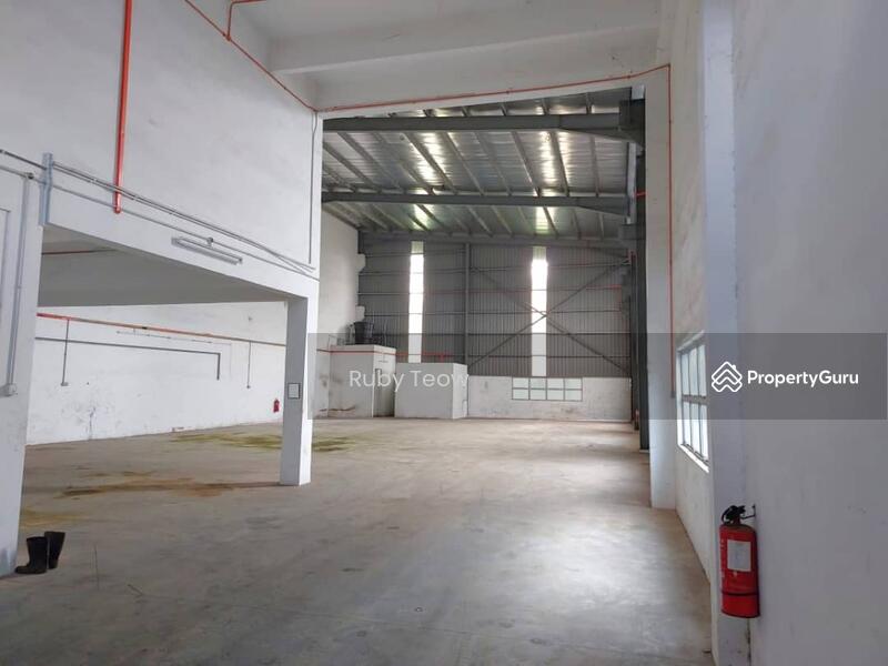 Untuk Disewa - Apex Industrial Park – 2 Storey Semi-Detached Factory for Rent