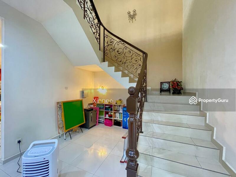 For Sale - Greenlane Double Storey Semi D At Island Park