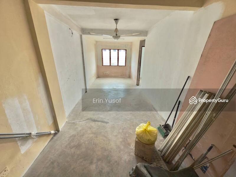 For Sale - Flat PKNS Section 7
