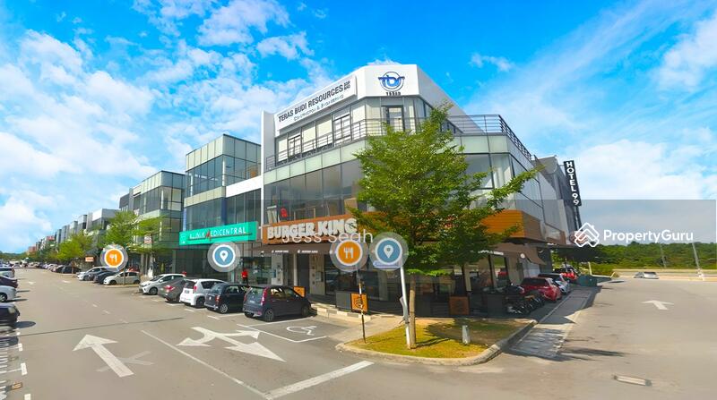 For Rent - ⭐ Corner ⭐ 2,850sf ⭐ RM7.70 psf ⭐ Best location same row with ZUS, Chagee, McDonald's, Ayam Gepuk ⭐