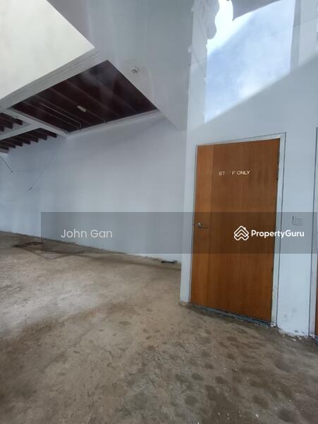 For Rent - Corner Shoplot at Macalister Road Georgetown