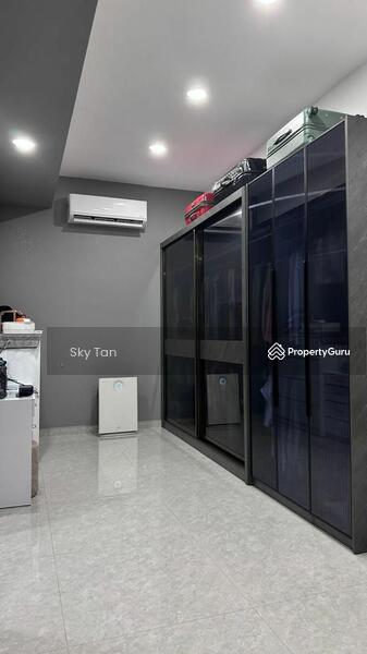 For Sale - Semi-Detached House at Senibong Cove