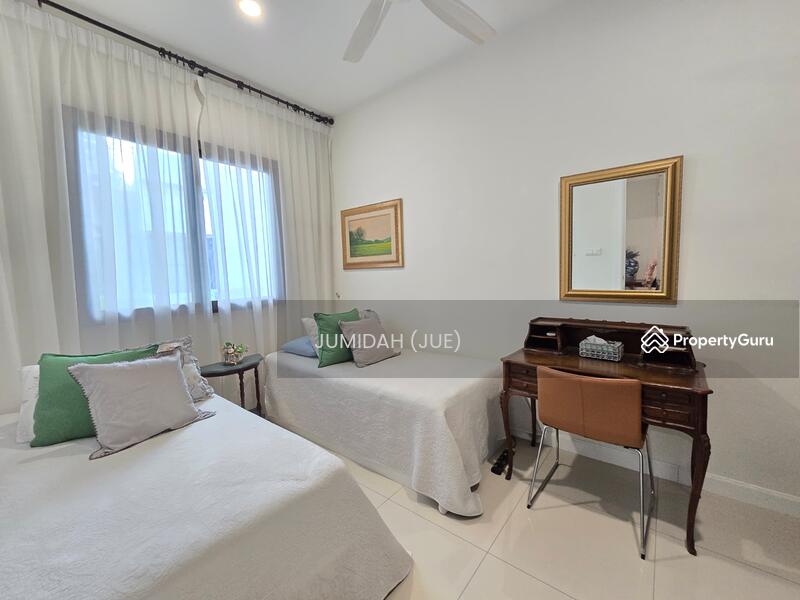 End lot Ground floor condominium Isle of Kamares Cyberjaya
