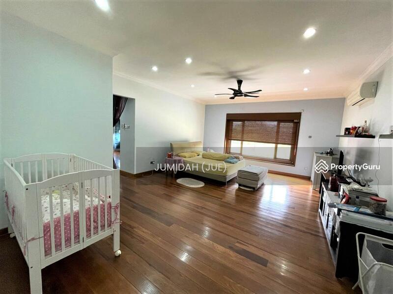 Seksyen 9, Kota Damansara 2 Story Bungalow Fully Renovated, very clean neat and ready to move-in co