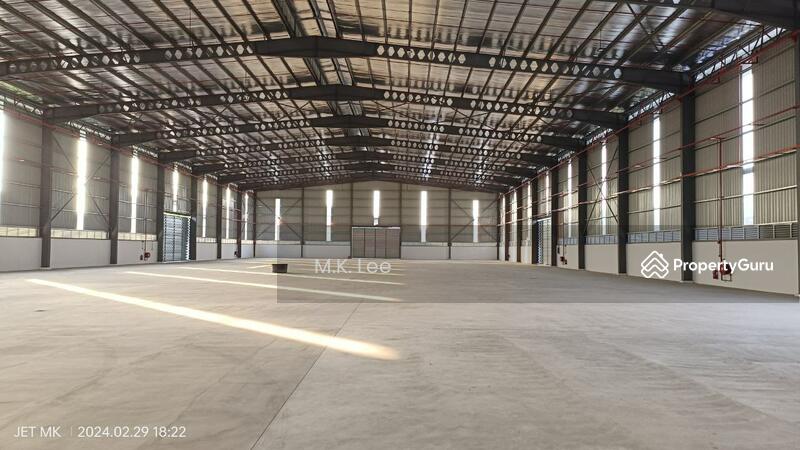 For Sale - Northport Detached Factory Warehouse with Loading Bays Dock Leveller, Sprinkler System, Port Klang