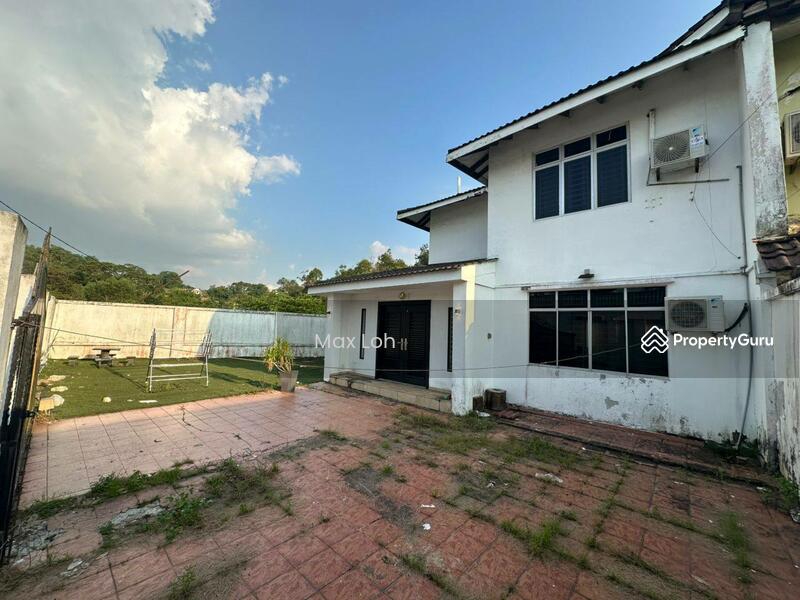 Untuk Dijual - Bukit Kempas, 2 Storey Semi D, Land 4k Sqf
