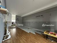 For Rent - SHOP LOY GROUND FLOOR RENT AT FARLIM SQUARE MAIN ROAD