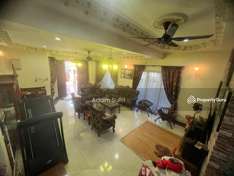 For Sale - 2-storey Terrace House at Taman Greenwood