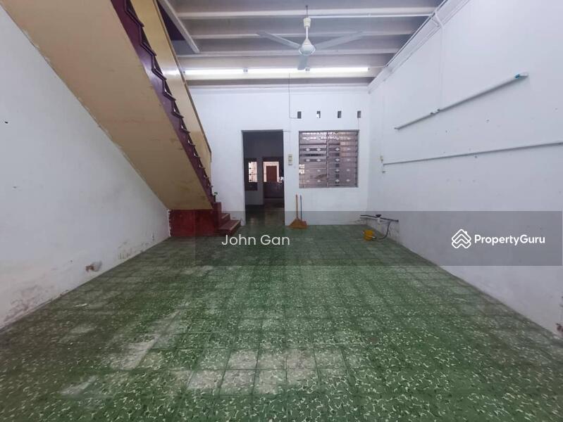 Untuk Dijual - 2 Storey Terrace House at Jalan Abdullah Ariff, Air Itam