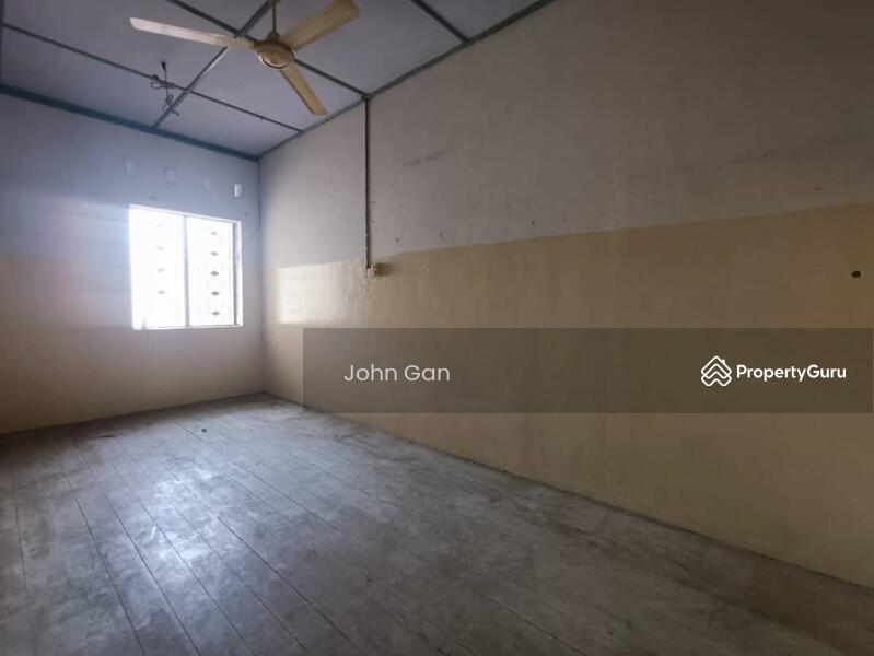 Untuk Dijual - 2 Storey Terrace House at Jalan Abdullah Ariff, Air Itam