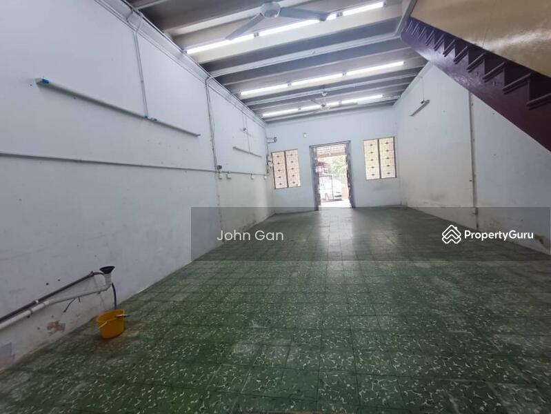 Untuk Dijual - 2 Storey Terrace House at Jalan Abdullah Ariff, Air Itam