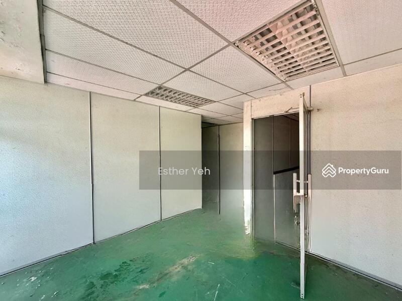 For Rent - Terrace Corner Factory at Taman Perindustrian Juru