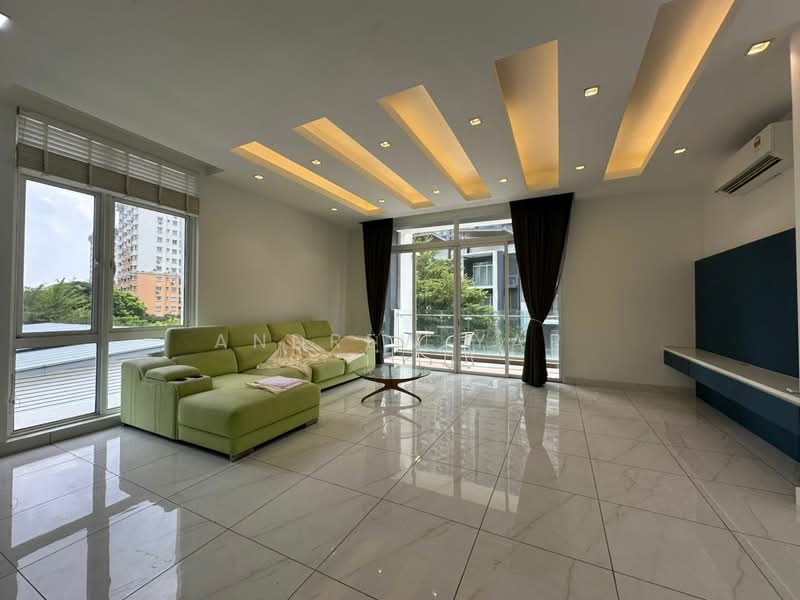 Kondominium untuk Dijual di Seri Puteri Hills Town Villa & Condominium - Andrew Yap - Living Room - PropertyGuru.com.my