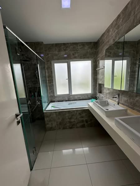 Kondominium untuk Dijual di Seri Puteri Hills Town Villa & Condominium - Andrew Yap - Bathroom - PropertyGuru.com.my