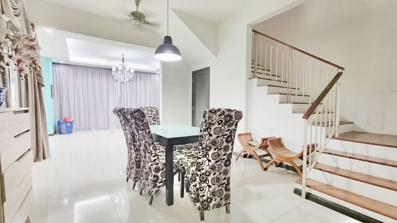 Bungalow for Rent in Klang (Selangor) - Erin Yusof - Dining Room - PropertyGuru.com.my