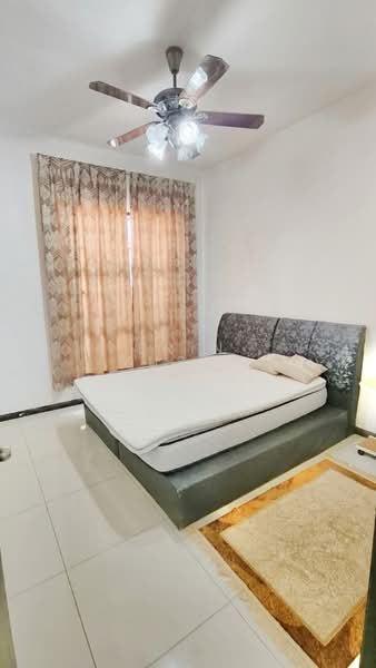 Bungalow for Rent in Klang (Selangor) - Erin Yusof - Bedroom - PropertyGuru.com.my