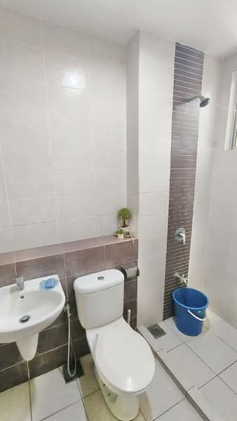 Bungalow for Rent in Klang (Selangor) - Erin Yusof - Bathroom - PropertyGuru.com.my