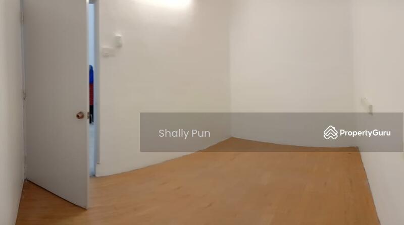For Rent - 1 Storey House, Jalan Puteri Senggang, Sri Petaling, KL, ( Renovated )