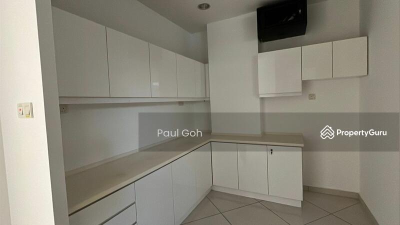 Untuk Disewa - 4 Storey standalone commercial building in petaling jaya