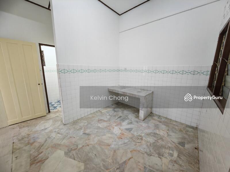 Untuk Disewa - Menglembu 22x70 Single Storey