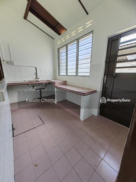 Untuk Disewa - Menglembu 22x70 Single Storey