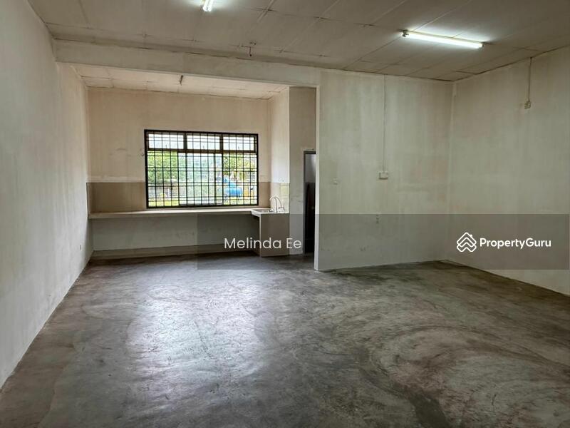 Untuk Disewa - Skudai Taman Sri Pulai Perdana Nice 2 Storey Shop Office (1st Floor)