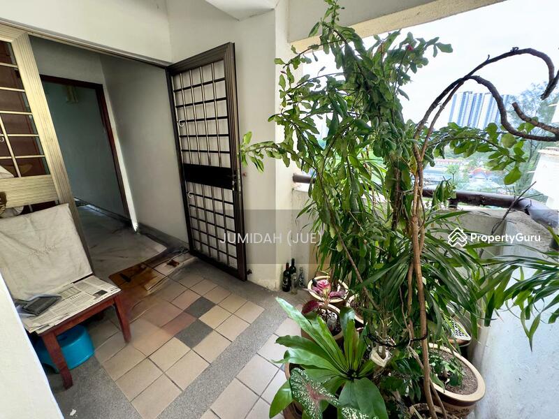 End Lot Shang Villa Condominium, Petaling Jaya