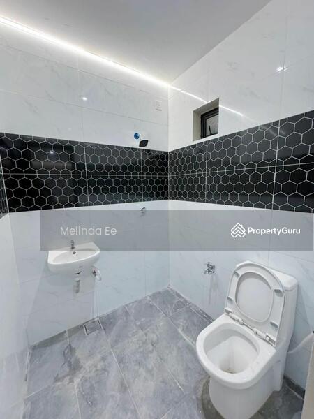 For Sale - Skudai Taman Desa Skudai Renovated 1 Storey Terrace Corner 5bed