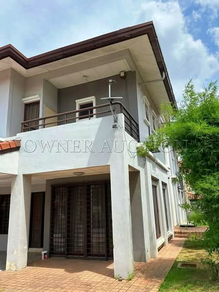 Rumah Berkembar untuk Dijual di Laman Glenmarie (Shah Alam) - N. Melisa - Exterior - PropertyGuru.com.my