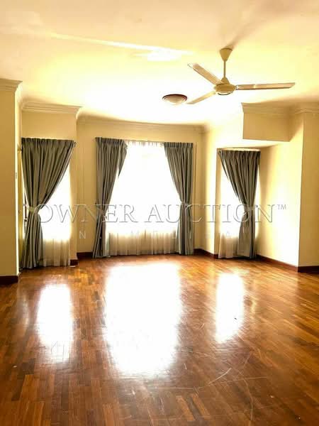 Rumah Berkembar untuk Dijual di Laman Glenmarie (Shah Alam) - N. Melisa - Living Room - PropertyGuru.com.my