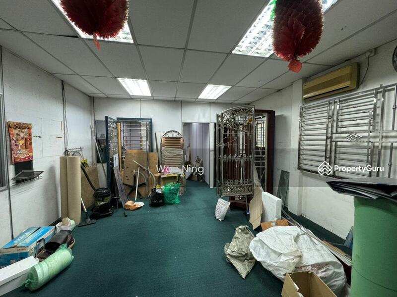 For Rent - Taman Anggerik Factory ( Corner )