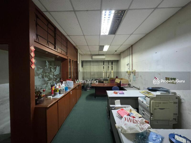 For Rent - Taman Anggerik Factory ( Corner )