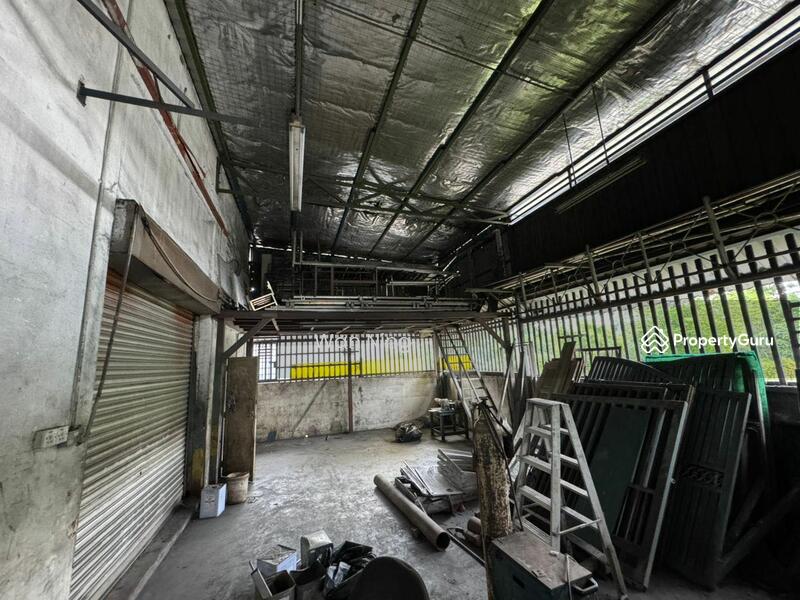 For Rent - Taman Anggerik Factory ( Corner )