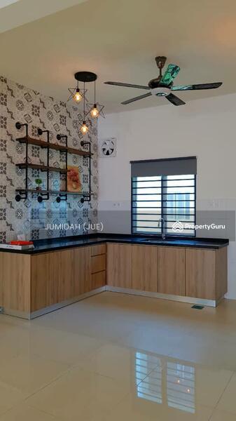 2 storeys , casa green cybersouth, Dengkil 
