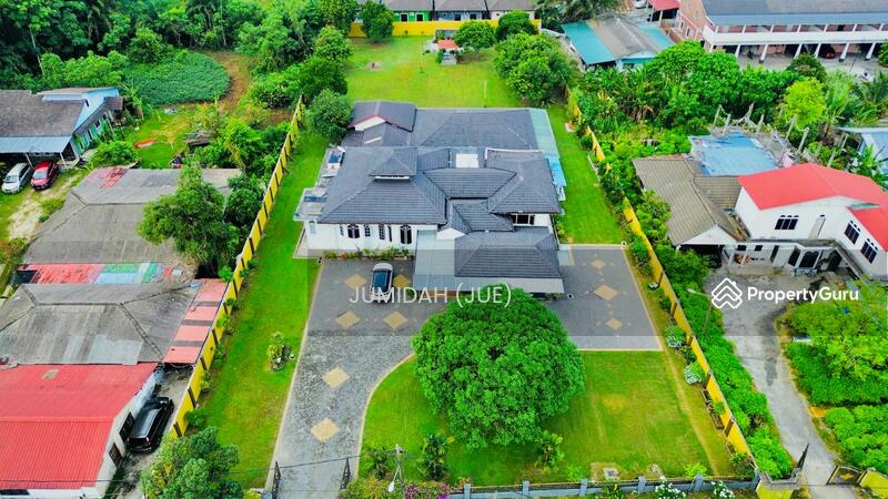 Huge Land Area Single Storey Bungalow Kg Kubu Gajah, Sungai Buloh