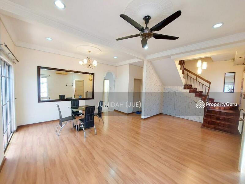 Partially Furnished Double Storey Semi D @ Bandar Bukit Mahkota, Seksy