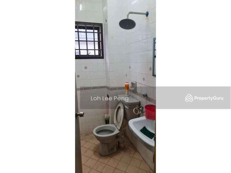 Untuk Dijual - 2-storey Terrace House at Taman Tan Sri Yaacob