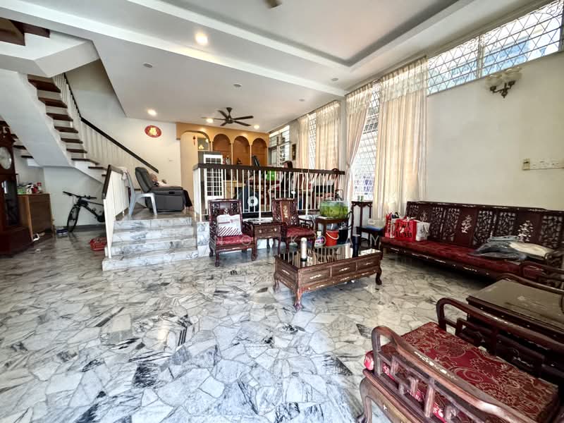 Rumah Berkembar untuk Dijual di Kampung Syed (Pulau Tikus) - Ping Koay - Living Room - PropertyGuru.com.my