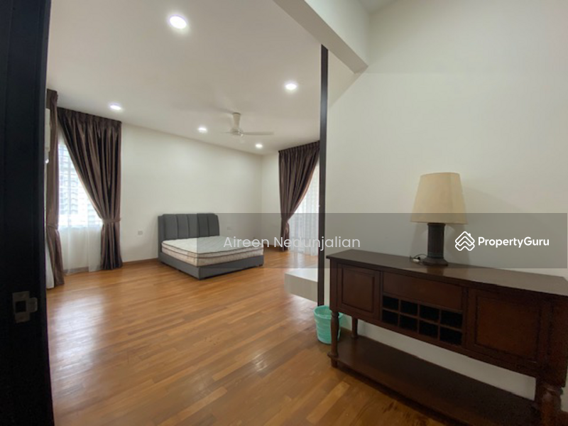 For Sale - Bungalow at Bandar Puteri Puchong