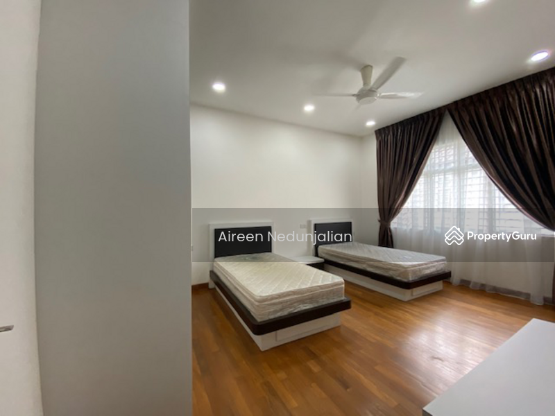 For Sale - Bungalow at Bandar Puteri Puchong