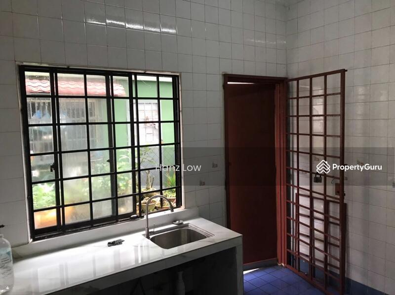 For Rent - (Renovated + Ready Move in) 3 Sty Taman Cheras Utama @ Cheras