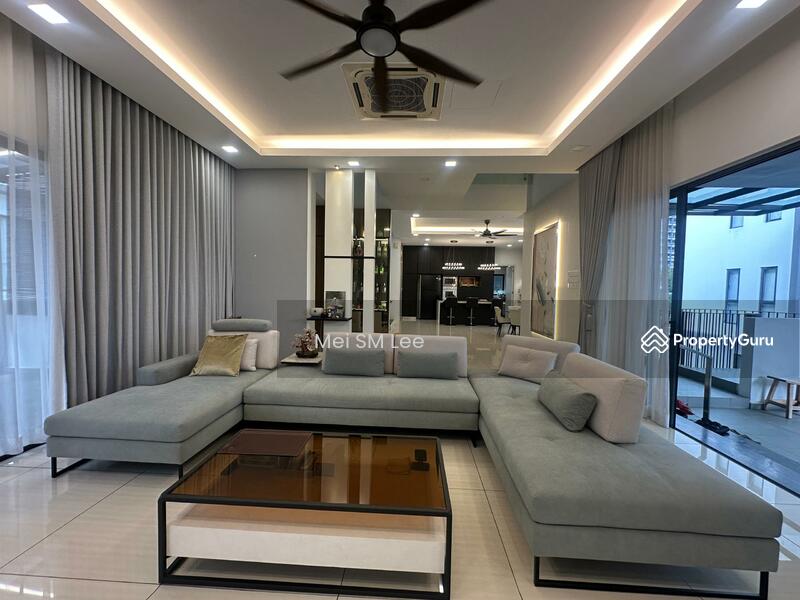 Twin Palms, Sungai Long Living Room