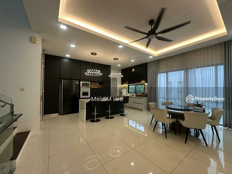 Twin Palms, Sungai Long Kitchen